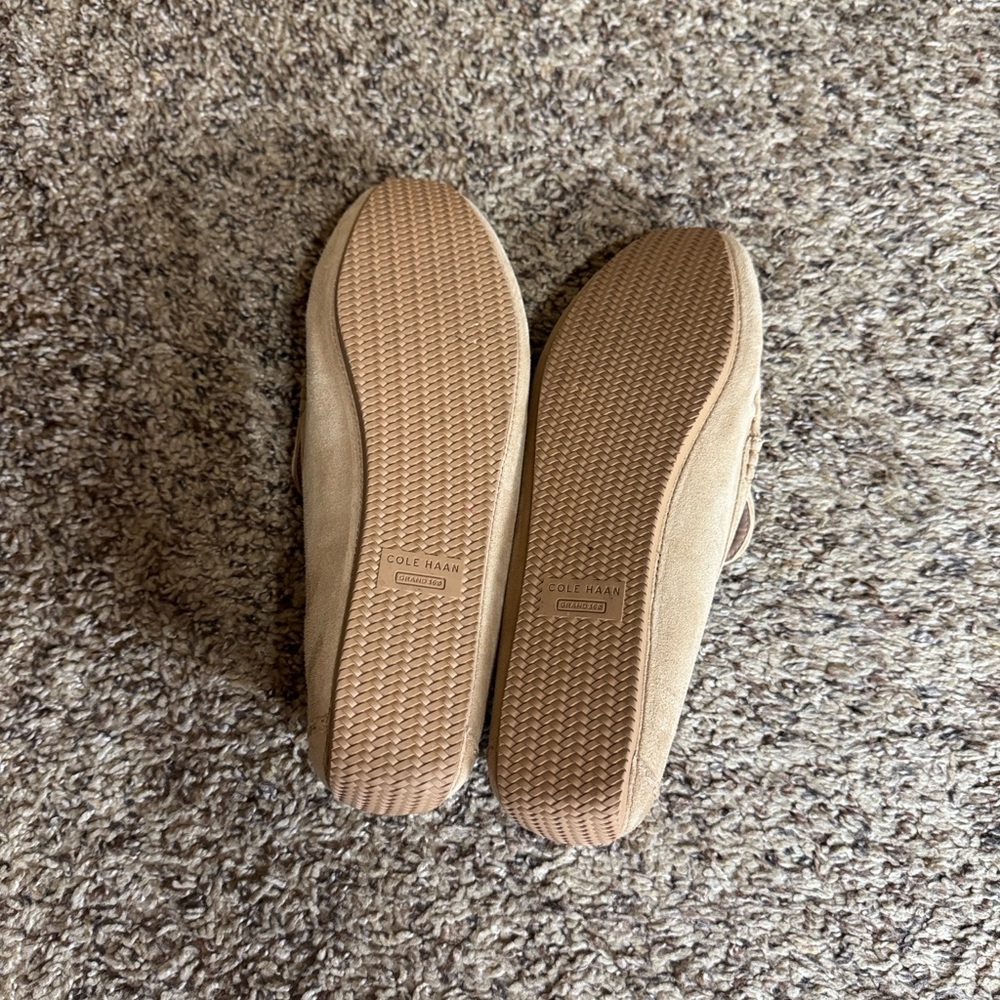 Cole Haan Tully tan suede driving Mocs Size 7.5 - Picture 9 of 13